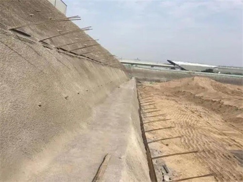 寻乌河道边坡加固